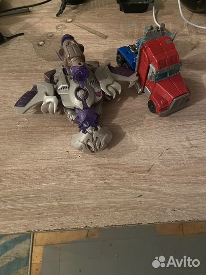 Трансформеры прайм Мегатрон и Оптимус Прайм