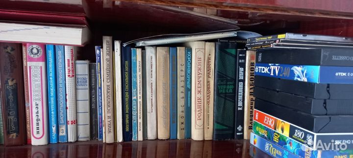 Книги для детей и взрослых
