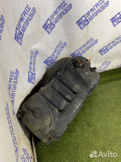 Бак топливный Hyundai Terracan внедорожник 2.5