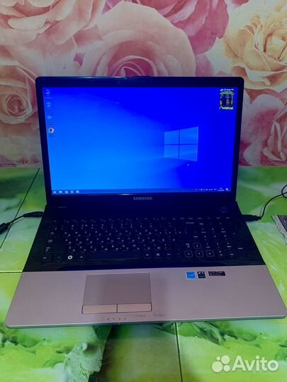 Samsung 17.3/i5-2450M/10Gb/GT520MX/SSD120