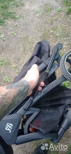 Прогулочная коляска