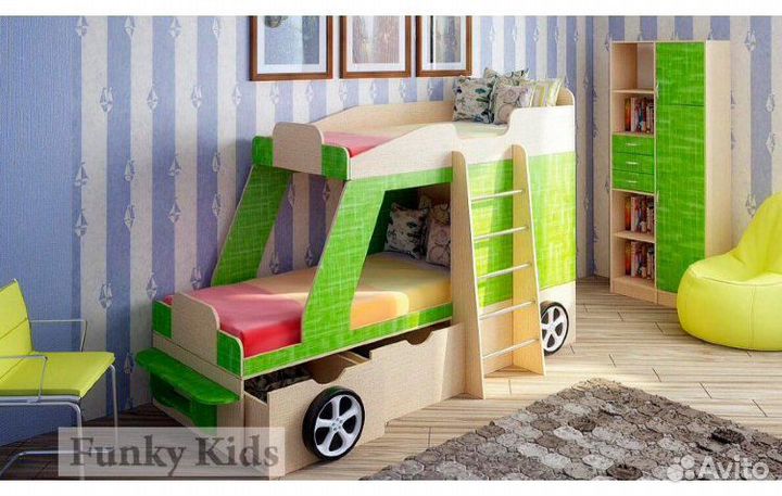 Двухъярусная кровать