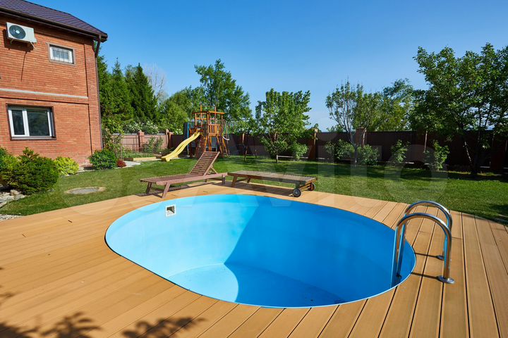 Дом 98 м² на участке 5 сот.