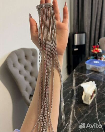 Заколка для волос со стразами