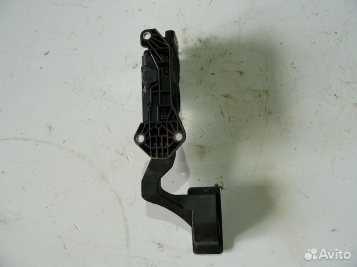 Педаль газа Suzuki SX4 2011г