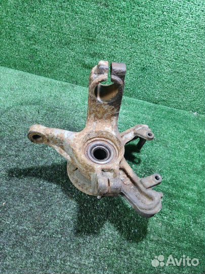 Кулак поворотный передний левый Ford Focus 1 1.8