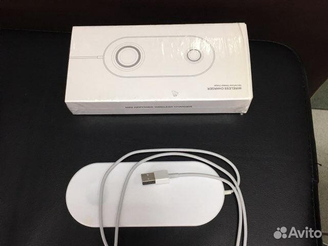 Беспроводное зарядное устройство для телефона и AW