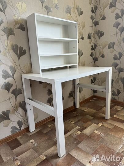 Письменный стол IKEA