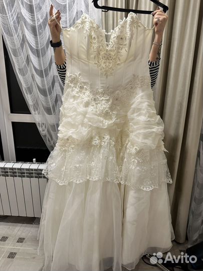 Свадебное платье б/у