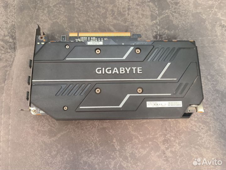 Видеокарта Gigabyte RX 5500XT 8Gb