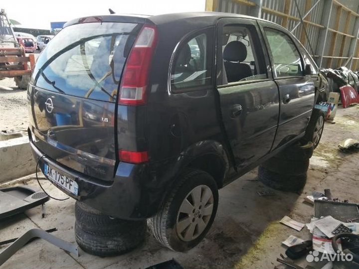 Лючок бензобака Opel Meriva 2003-2010 минивен 1
