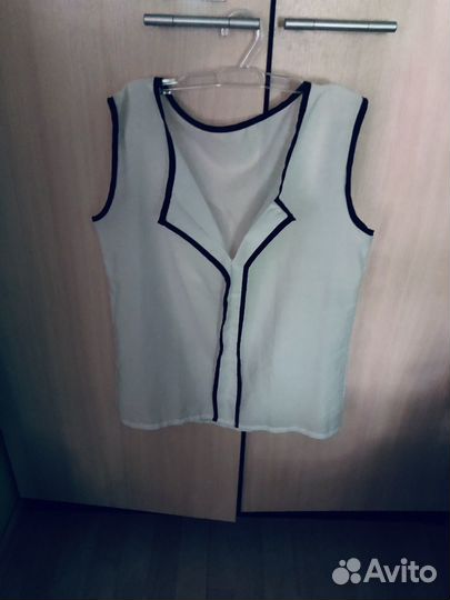 Блузка женская без рукавов