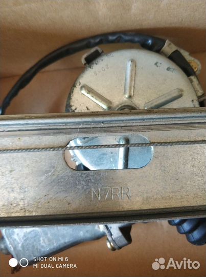 Стеклоподъемник kia sportage 1 задняя дверь