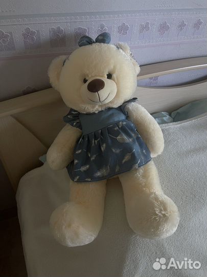 Плюшевый медведь