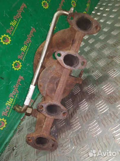 Выпускной коллектор Audi A4 B7 седан 1.6