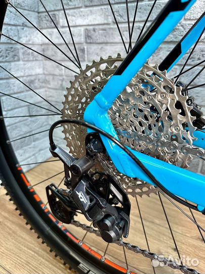 Cube Attention SL 29/Рама 23 (2022) -DeoreXT/AIR