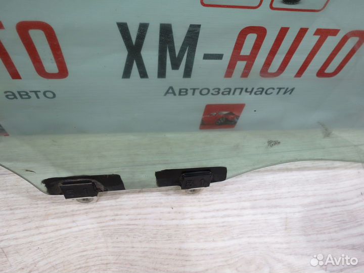 Стекло двери задней левой Honda Civic 8