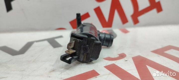 Мотор бачка омывателя Mitsubishi Airtrek CU5W 4G69