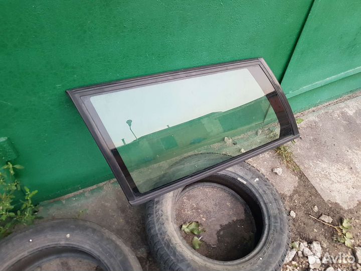 Стекло глухое Volkswagen Passat B3 универсал