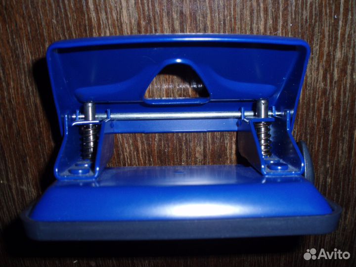 Дырокол SAX-306