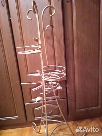 Подставка для цветов напольная,ручная работа