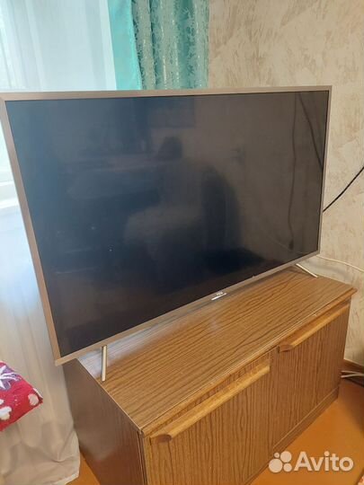 Телевизор SMART tv 43 бу