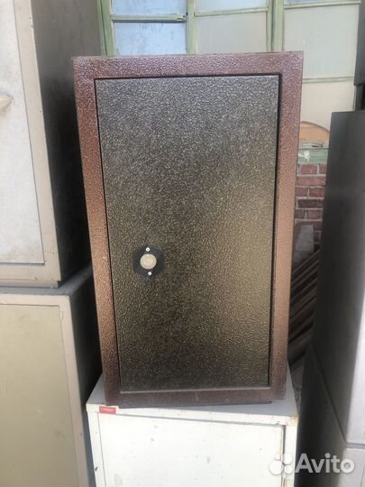 Сейф для денег и документов