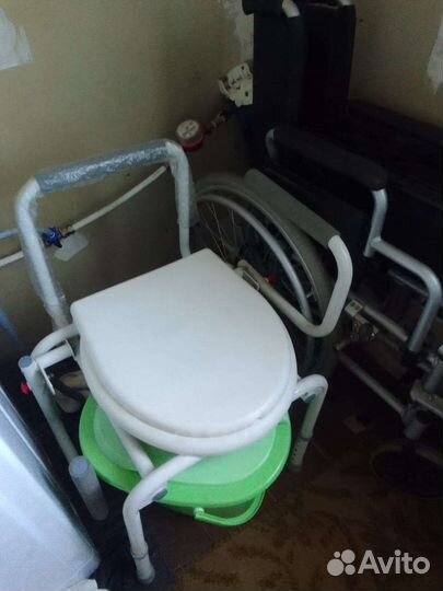 Стул туалет для инвалидов. Новый