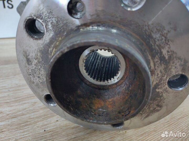 Кулак поворотный задний левый Bmw X5 E70 N52B30AF