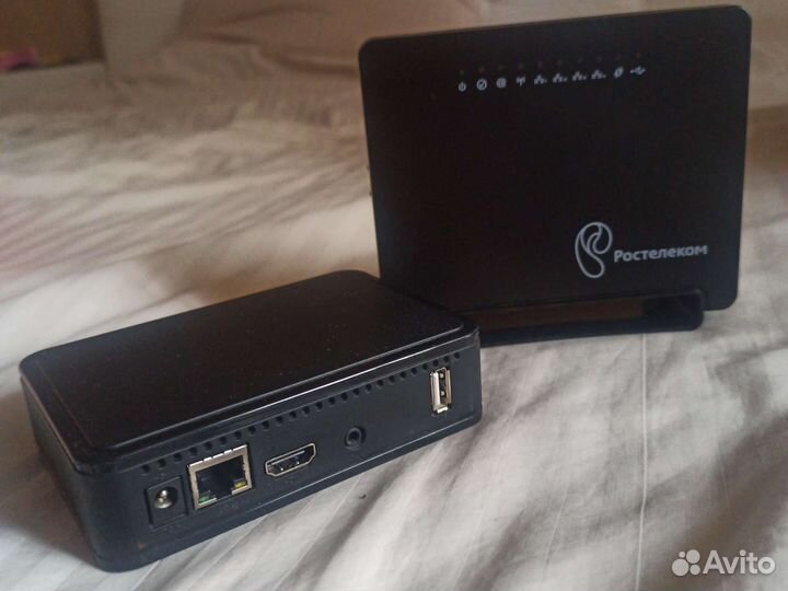 Роутер и тв-приставка Ростелеком