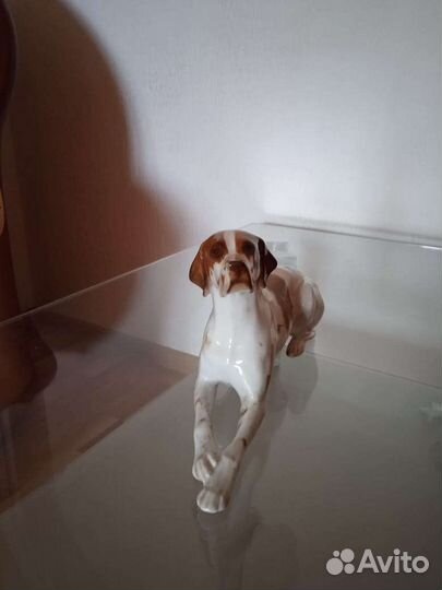 Фарфоровая собака