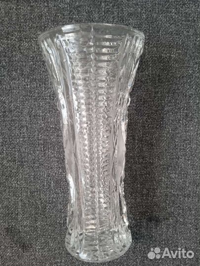Хрустальная ваза