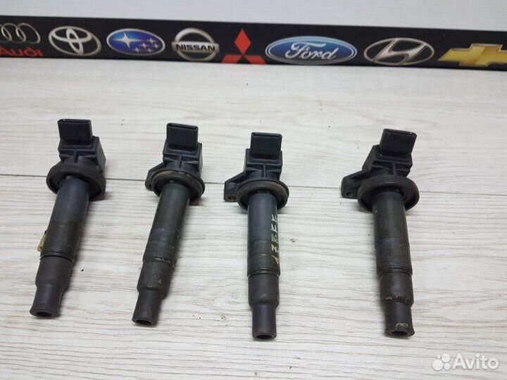 Катушка зажигания Toyota Avensis ZZT251 1ZZ-FE