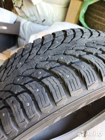 Nokian Tyres Hakkapeliitta 9 SUV 275/50 R22 T