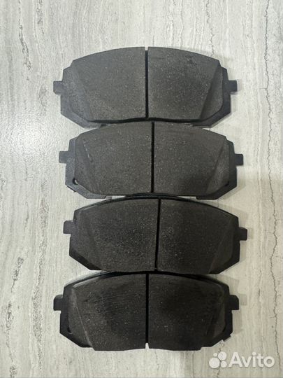 Передние тормозны колодки