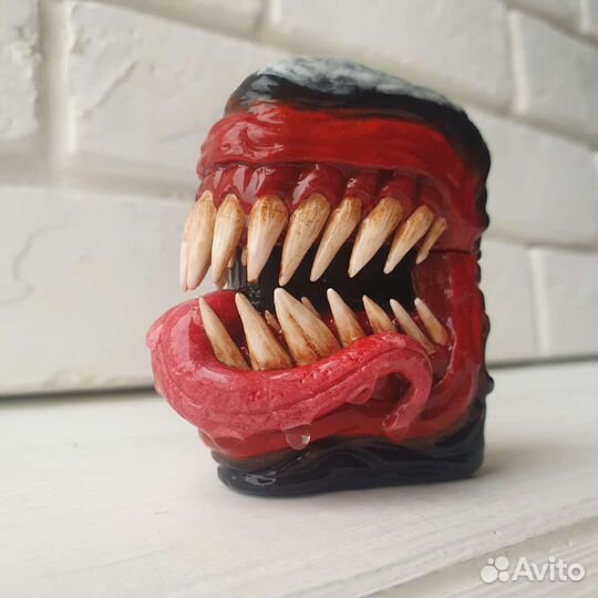 Зажигалка бензиновая Веном. Ручная работа