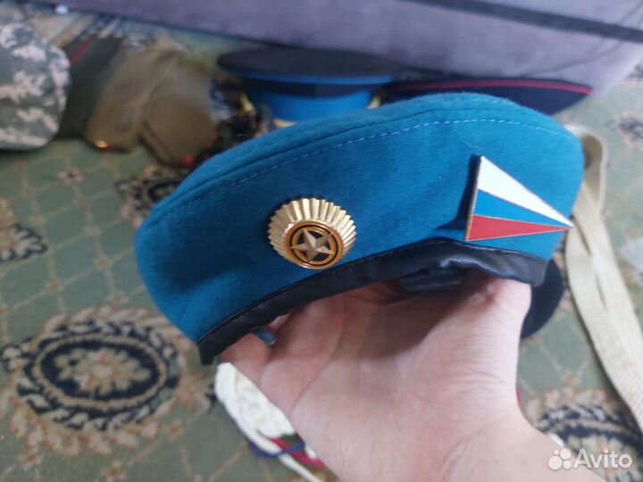 Головные уборы военные