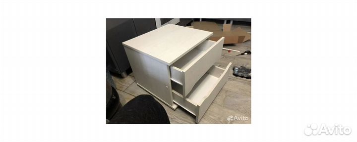 Тумба прикроватная