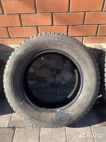 Yokohama Ice Guard Stud IG55 235/65 R17