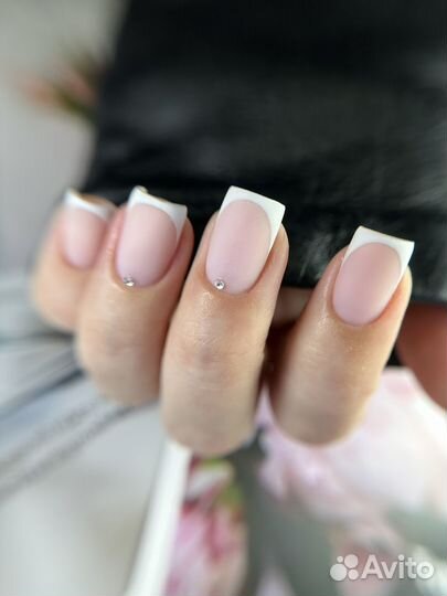 Маникюр, педикюр покрытие гель лаком,выравнивание