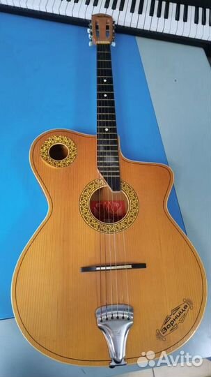 Болгарска Кремона Зорница. Состояние Хорошее