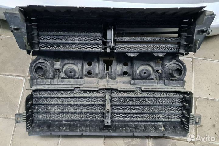 Диффузор радиатора Ford Kuga 2