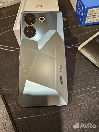 TECNO Camon 20 Pro, 8/256 ГБ