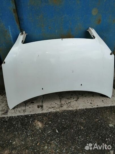 Капот Toyota Ipsum ACM21