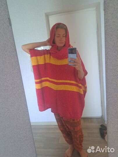 Одежда пончо с отдельным капюшоном