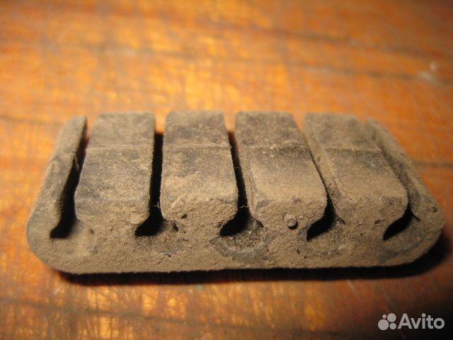 Зажим Mitsubishi Carisma (1995–2004)