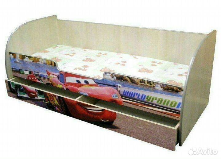 Шкаф, кровать