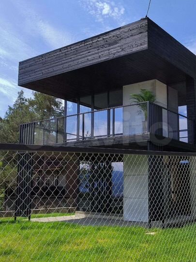 Дом 174 м² на участке 6 сот.