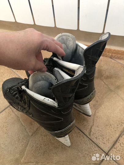 Хоккейные коньки bauer
