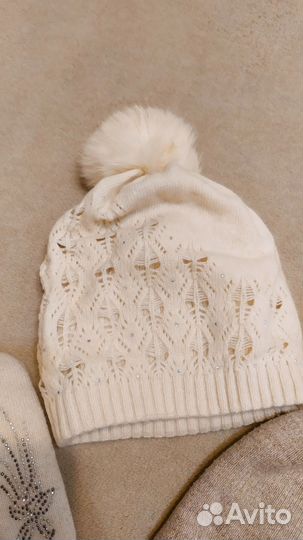 Шапки и варежки пакетом на девочку